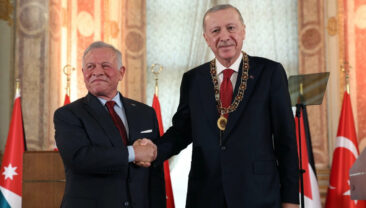 Erdoğan'a &Uuml;rd&uuml;n Kralı Abdullah'tan 'H&uuml;seyin Bin Ali Nişanı'