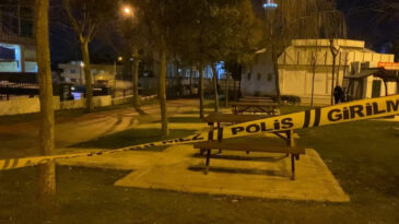 Esenyurt'ta Eşini Silahla Yaralayıp Kendine Zarar Verdi