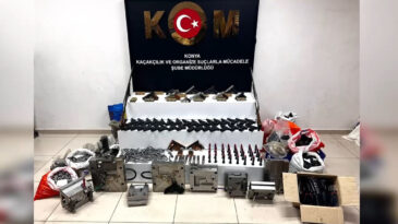 Ev ve İş Yerlerinde Yıllarca Gizlenmiş Silah Stoku: 6 Kişi Tutuklandı