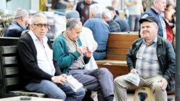 Faize Para Var, Emekliye Yok