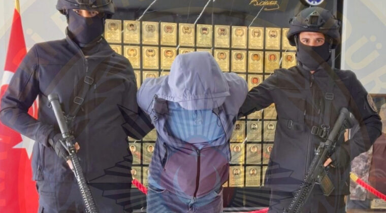 FET&Ouml;'den İhra&ccedil; Firari Eski Subay Yakalandı