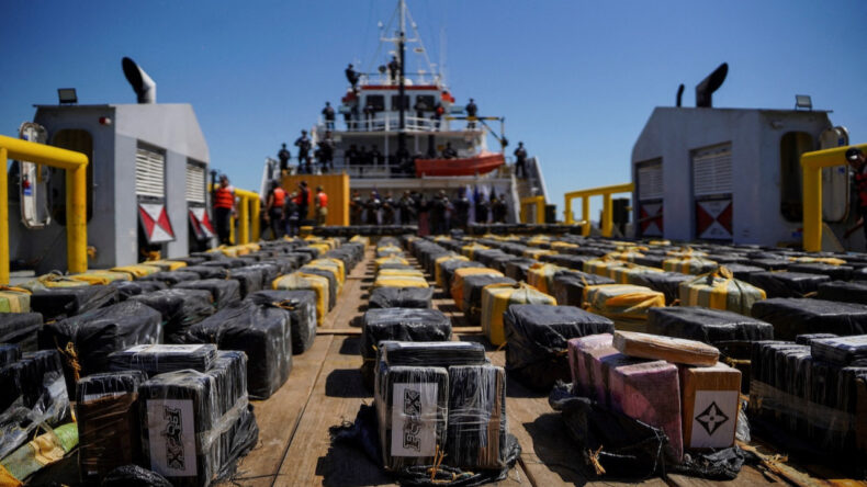 Gemiden 17 Ton Kokain Ele Ge&ccedil;irildi