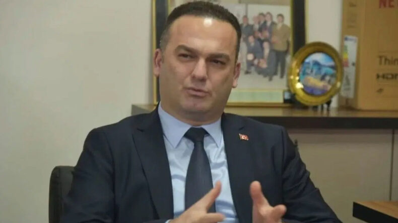 G&ouml;rele'de CHP'li İki Meclis &Uuml;yesi Se&ccedil;im &Ouml;ncesi Partilerinden İstifa Etti