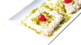 G&uuml;lla&ccedil; Sofralara Elveda Dedi