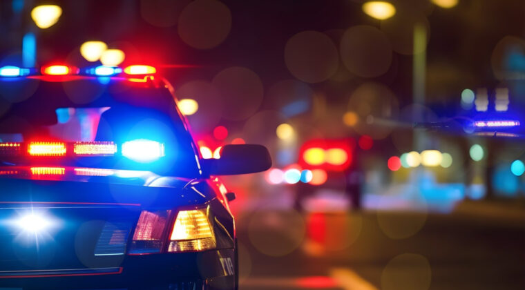 G&uuml;zellik salonuna bombalı saldırı: 6 yaralı