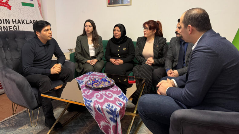 İki kişi &ouml;ld&uuml;r&uuml;ld&uuml;: Başka kadınlarla iletişime ge&ccedil;ildi mi?