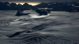 İki &Uuml;lke, Trump'ın Hedeflediği Adada Konsolosluk A&ccedil;tı