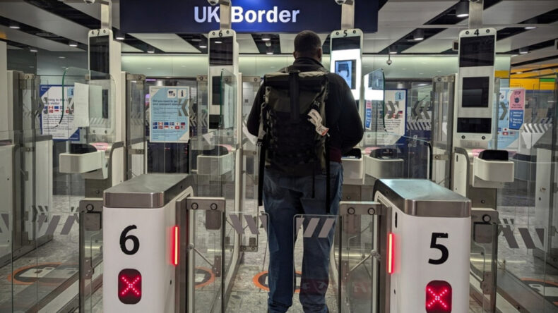 İngiltere'ye Yeni Giriş Düzeni: Çifte Vatandaşlar İçin Zorunlu Belge Uygulaması