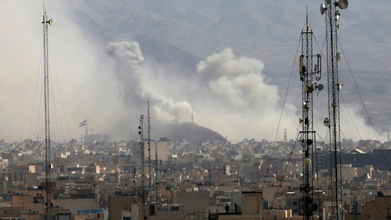 İran'da Okul Saldırısı: 40 Çocuk Hayatını Kaybetti