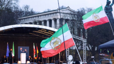 İran'dan Avrupa'ya 'M&uuml;nih' Tepkisi: Sirke D&ouml;n&uuml;şmesini G&ouml;rmek &Uuml;z&uuml;c&uuml;