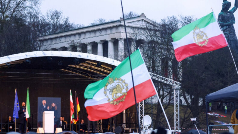 İran'dan Avrupa'ya 'M&uuml;nih' Tepkisi: Sirke D&ouml;n&uuml;şmesini G&ouml;rmek &Uuml;z&uuml;c&uuml;