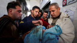 İsrail Saldırıları: &Ccedil;ocuklar da Arasında 20 Filistinli Hayatını Kaybetti