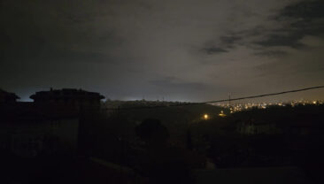 İstanbul'un Yarısı Karanlığa G&ouml;m&uuml;ld&uuml;