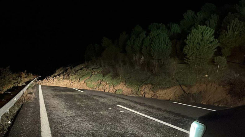 İzmir Otoyolu Trafiğe Kapandı