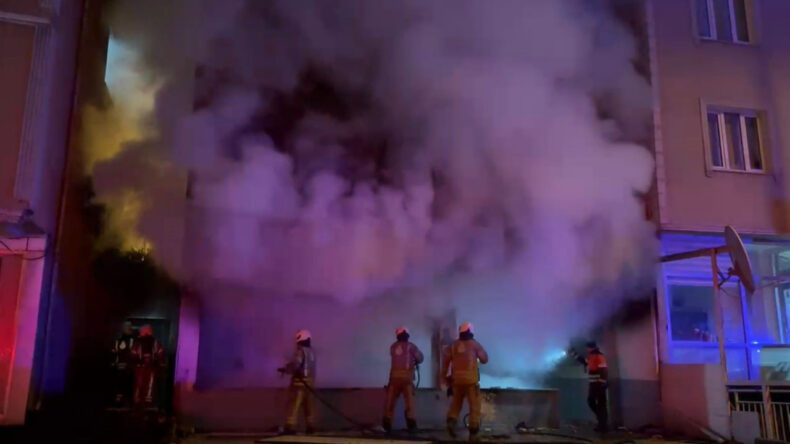 Kağıthane'de Korkutan Yangın