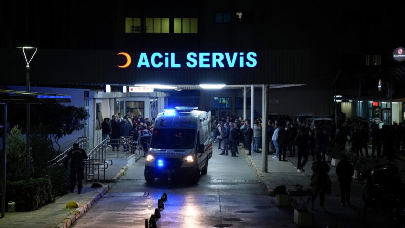 Kanlı Komşu Kavgası: 4 Kişi Yaralandı