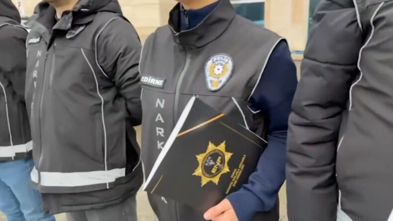 Kapıkule'de Yüzlerce Kilo Uyuşturucu Ele Geçirildi