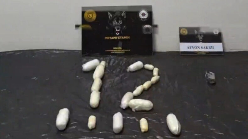 Kaps&uuml;l Halinde 88 Par&ccedil;a Uyuşturucu Yutan İki Şahıs Yakalandı