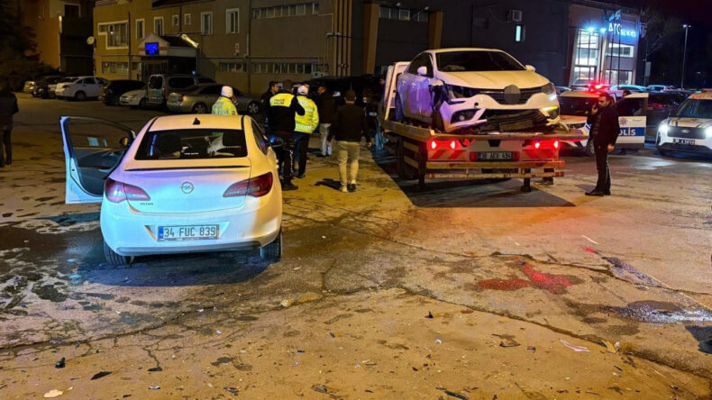 Kaza Sonrası S&uuml;r&uuml;c&uuml; Ka&ccedil;tı, Yakını Yerine Ge&ccedil;meye &Ccedil;alıştı