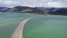 KGM'den Sular Altında Kalan Yol ile İlgili A&ccedil;ıklama: Kalıcı &Ccedil;&ouml;z&uuml;m Aranıyor