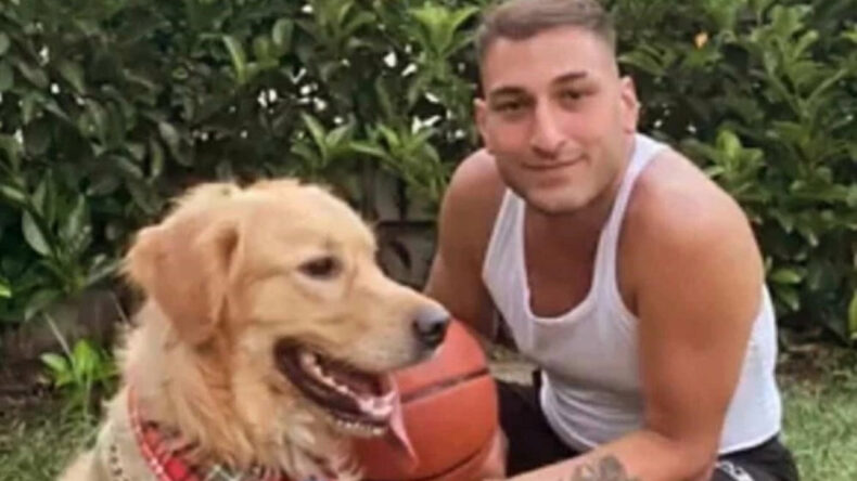 Kız Kardeşinin Yanında G&ouml;rd&uuml;, &Ouml;ld&uuml;rd&uuml;