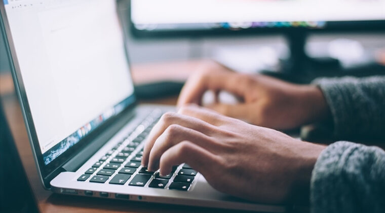 Komşudan Tartışmalı '13 Saat Mesai' Kararı