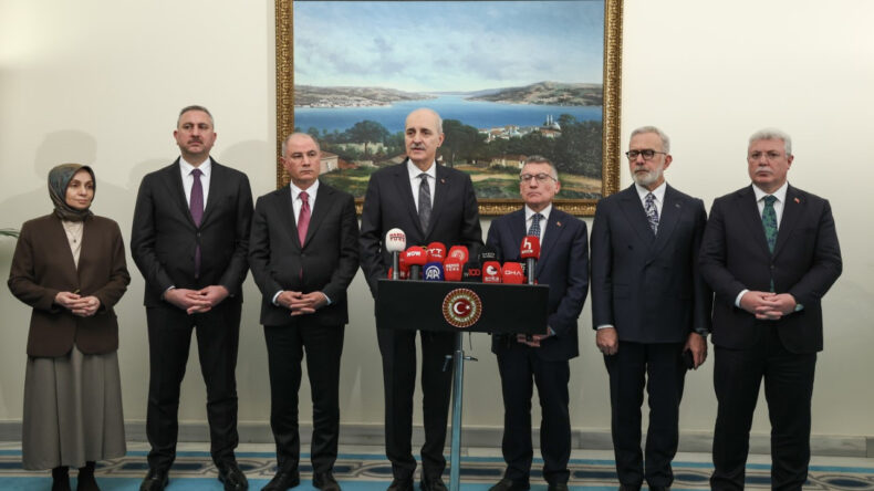 Kurtulmuş: &Ouml;n&uuml;m&uuml;zde Daha Zor Bir S&uuml;re&ccedil; Var