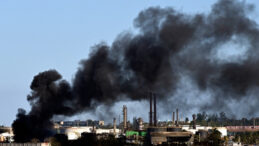 K&uuml;ba'da Petrol Krizi Sırasında Korkutucu Yangın