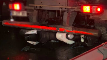 K&uuml;&ccedil;&uuml;k&ccedil;ekmece&rsquo;de motosiklet kazası: 2 Hayatını Kaybetti