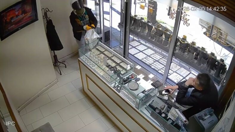 Kuyumcuyu Soymaya Çalıştı, Yakalandı