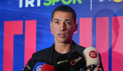 &ldquo;El Turco: Toprak Razgatlıoğlu&rdquo; Belgeselinin Galası Ger&ccedil;ekleştirildi