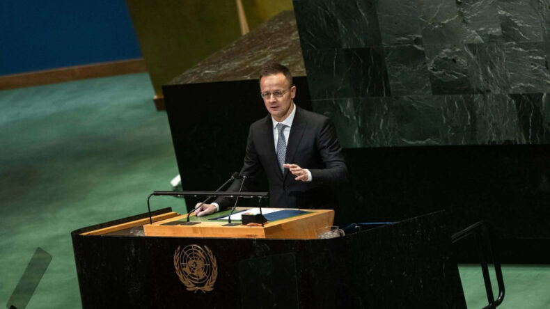 Macaristan, Ukrayna'ya Yakıt Sevkiyatını Durdurdu