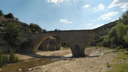 Manisa'daki Saklı Hazine Yeniden G&uuml;n Y&uuml;z&uuml;ne &Ccedil;ıkmayı Bekliyor