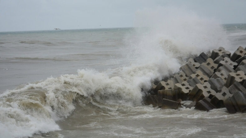 Marmara Denizi İ&ccedil;in Fırtına Uyarısı