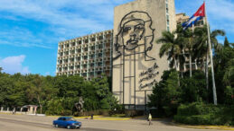 Meksika, ABD'nin Kısıtlamalarındaki K&uuml;ba'ya Destek G&ouml;nderiyor