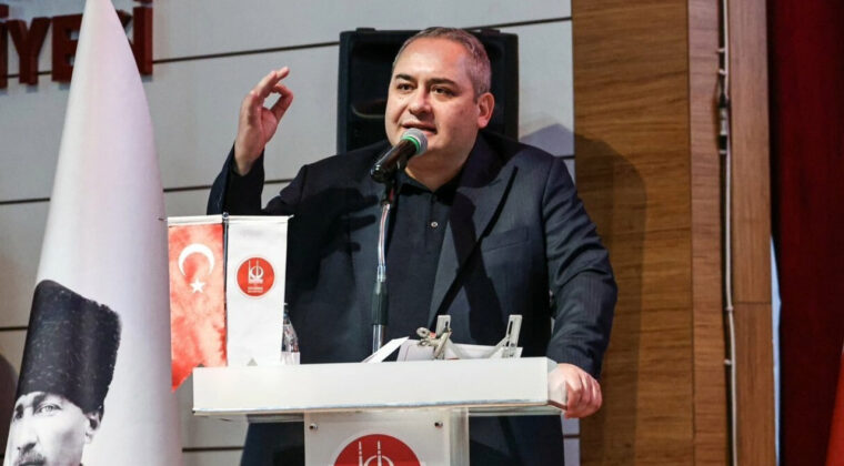 Mesut &Ouml;zarslan'dan &Ouml;zg&uuml;r &Ouml;zel'e Y&ouml;nelik Yeni Su&ccedil; Duyurusu