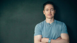 Milyarder İş İnsanı &Ouml;lmemek İ&ccedil;in Her Akşam Bunu Yapıyor