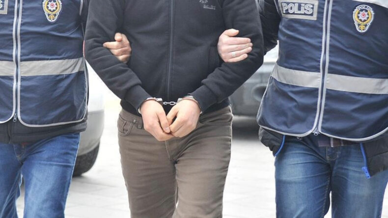 Operasyona Giden Polis ve Avukat Tutuklandı
