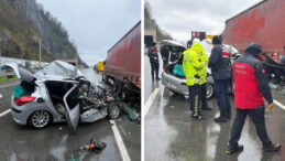 Otomobil TIR'a &ccedil;arptı: 2 &ouml;l&uuml;, 1 yaralı