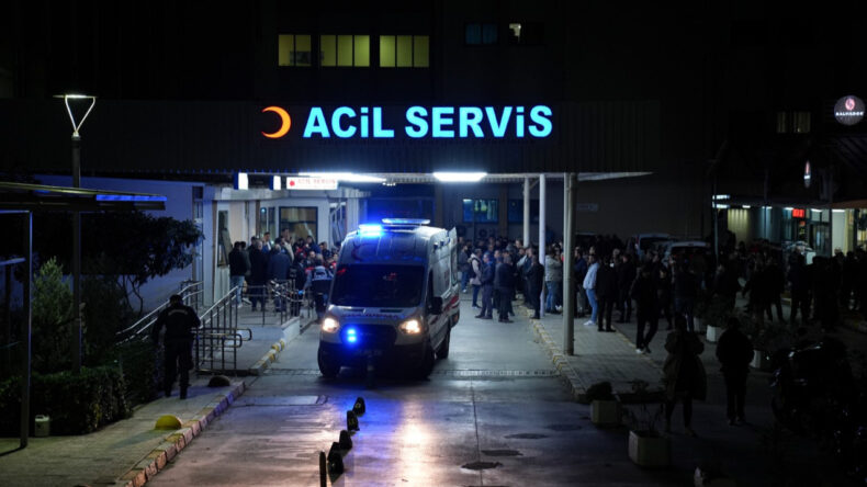 &Ouml;ğretmen Halı Sahada Kalbine Yenildi
