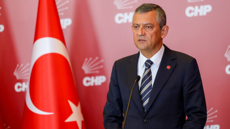 &Ouml;zel, Alican Uludağ'ı Ziyaret Etti: Utan&ccedil; Verici Bir Durum