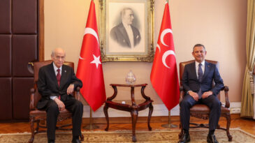 &Ouml;zg&uuml;r &Ouml;zel: Bah&ccedil;eli ya lastikleri ısındırıyor ya da Erdoğan'ın adaylığına karşı &ccedil;ıkacak