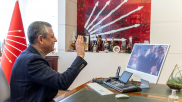&Ouml;zg&uuml;r &Ouml;zel: Vallahi g&ouml;zyaşlarımı tutamadım