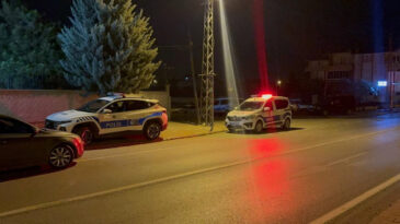 Polis Merkezindeki Cinayet: Bı&ccedil;ak Babası Tarafından Oğluna Verildi