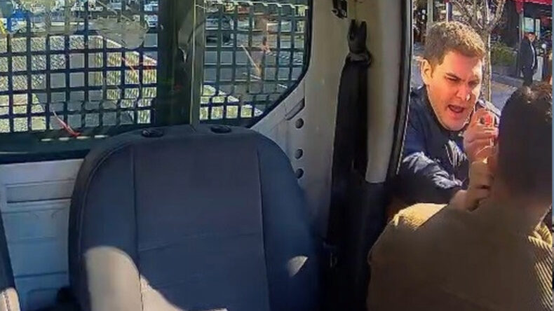 Polis M&uuml;dahalesine Soruşturma! Bir Polis A&ccedil;ığa Alındı
