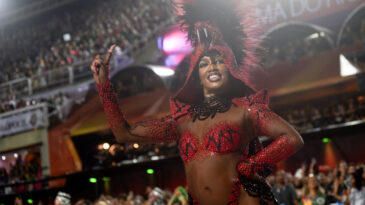 Rio Karnavalı Tartışmalı Bir Başlangı&ccedil; Yaptı: Siyaset&ccedil;iler Karşı Karşıya Geldi