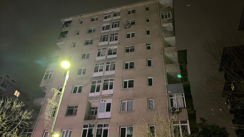 Riskli Yapı: 10 Katlı Apartman Tahliye Edildi