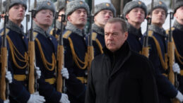 Rusya: Ukrayna'ya N&uuml;kleer Bomba Verilirse N&uuml;kleer Silah Kullanacağız