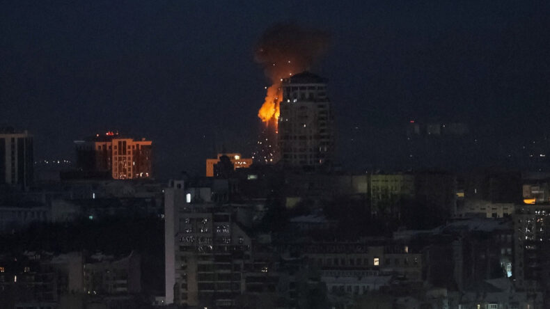 Rusya'nın Ukrayna'ya Saldırıları: Kiev ve Harkiv'de Sabah Baskınları