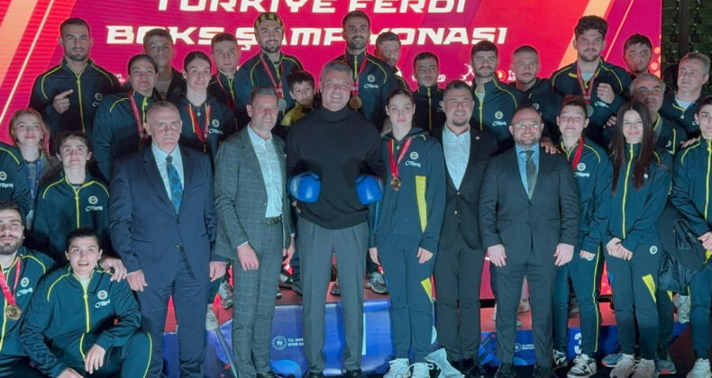 Sadettin Saran'dan transfer sorusuna cevap: 'Bug&uuml;n konu boks'